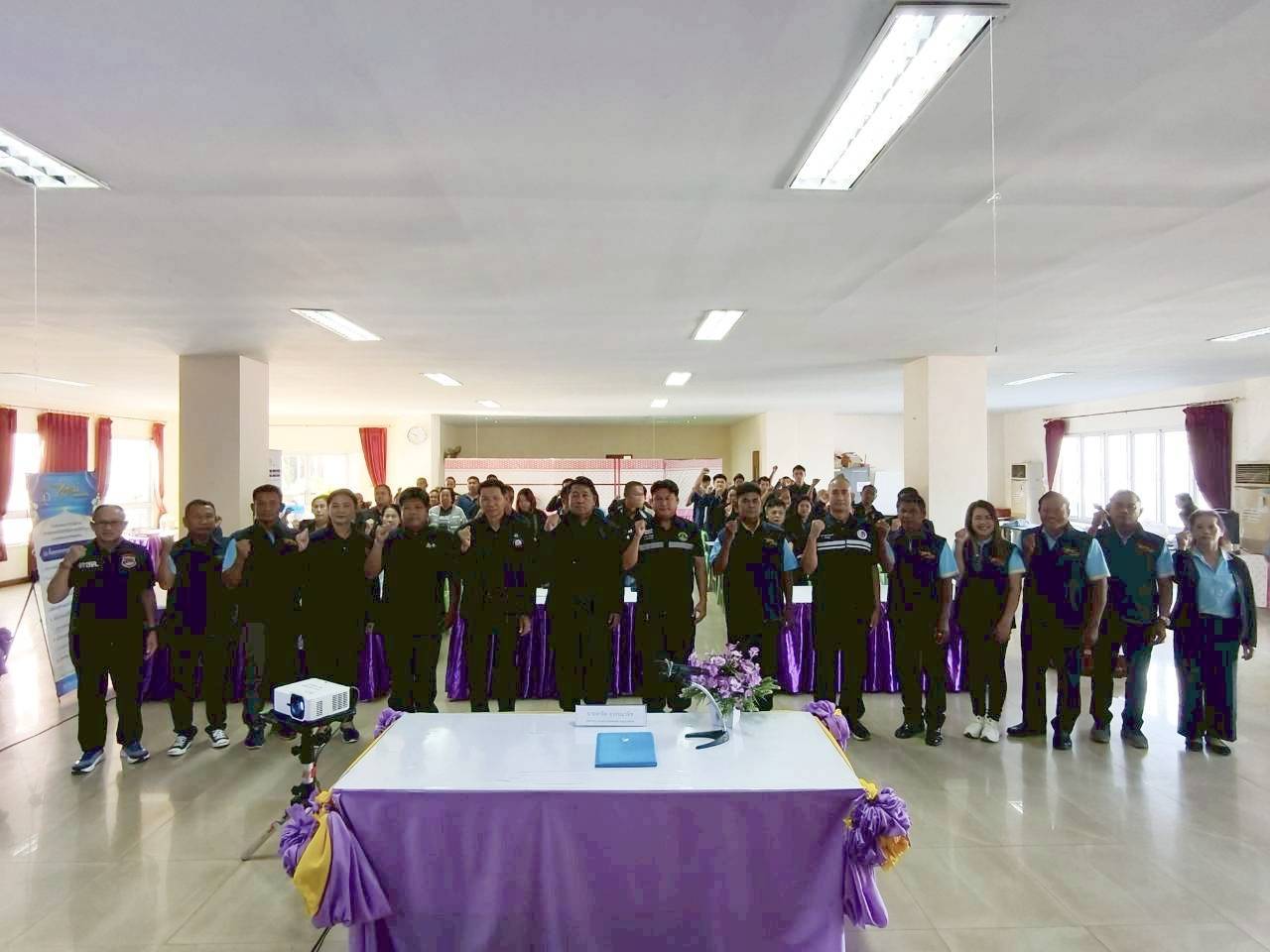 พช. กาญจนบุรี ขยายผลหลักสูตรวิทยากรกระบวนการกองทุนแม่ของแผ่นดินจังหวัดกาญจนบุรี (ครู ค) สู่ผู้นำชุมชน อำเภอทองผาภูมิ (อำเภอที่ 2)